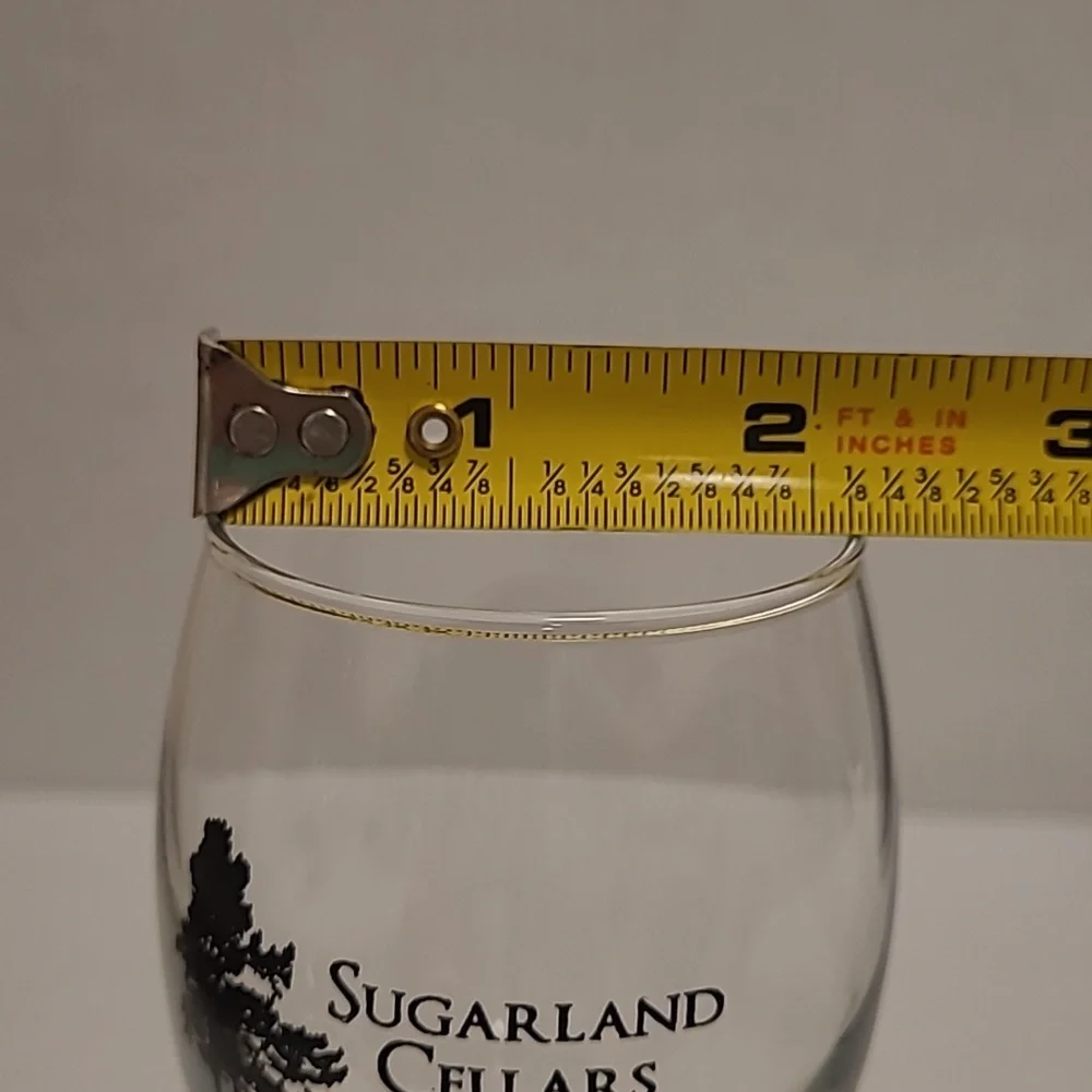 Pair of Sugarland Cellars Gatlinburg TN Wine Glasses
